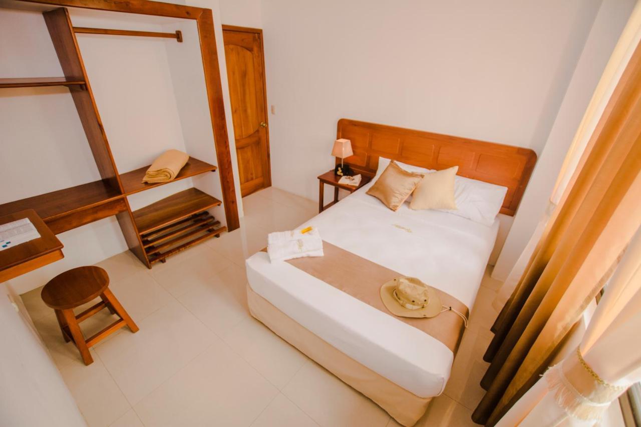 Hostal Suenos Silvestres Puerto Ayora  Ngoại thất bức ảnh